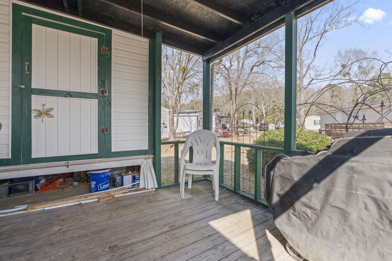 512 Folly Estates Dr. Photo 28