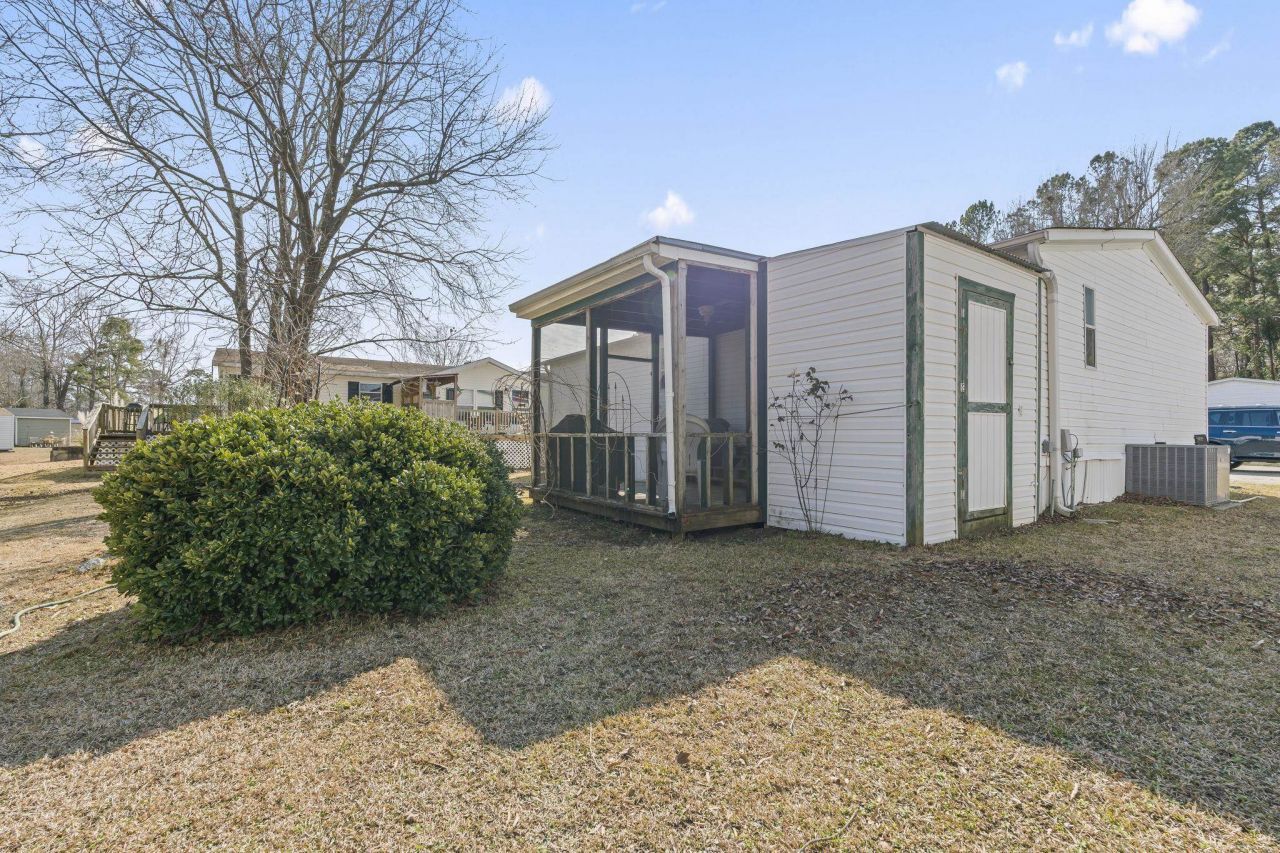 512 Folly Estates Dr. Photo 32