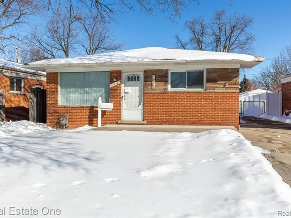 17020 Russell Avenue, Allen Park, MI 48101