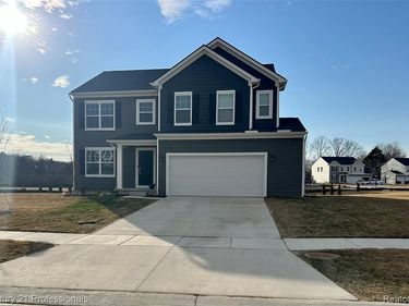 54407 Heron Circle, Chesterfield Twp, MI 48047
