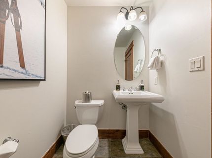 8001 Northstar Drive, Truckee, CA 96161 Photo