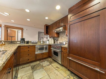8001 Northstar Drive, Truckee, CA 96161 Photo