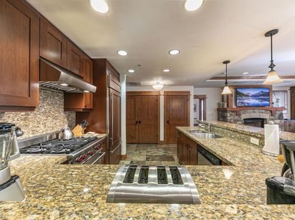 8001 Northstar Drive, Truckee, CA 96161 Photo