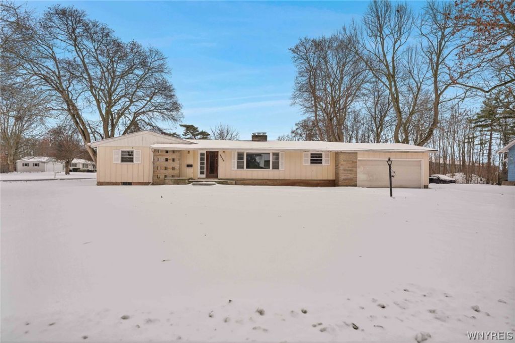 8426 Maplewood Drive, Gasport, NY 14067 Main Photo