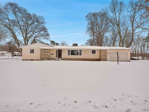 8426 Maplewood Drive, Gasport, NY 14067