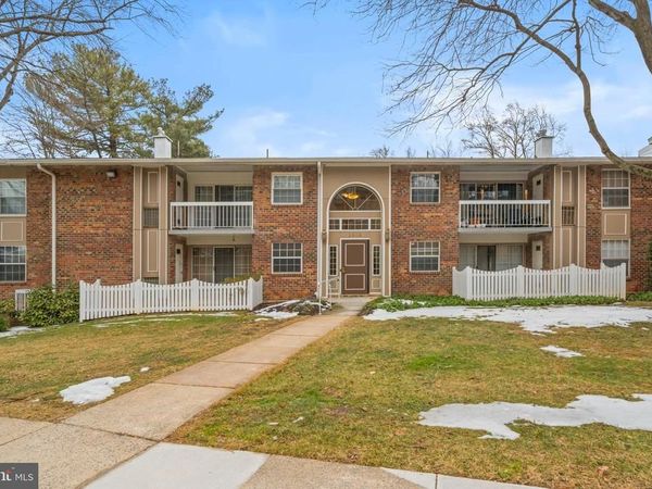 1914 WILSON LANE, Unit T2, MCLEAN, VA 22102