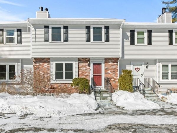 5 Robin Cir, Unit 5, Norton, MA 02766
