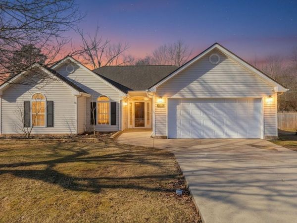 182 Century Drive, Rossville, GA 30741