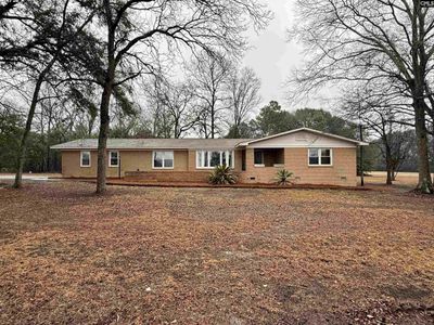 960 Old Charleston Road , Pelion, SC 29123