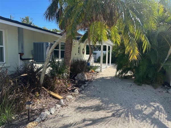 311 63RD STREET, HOLMES BEACH, FL 34217