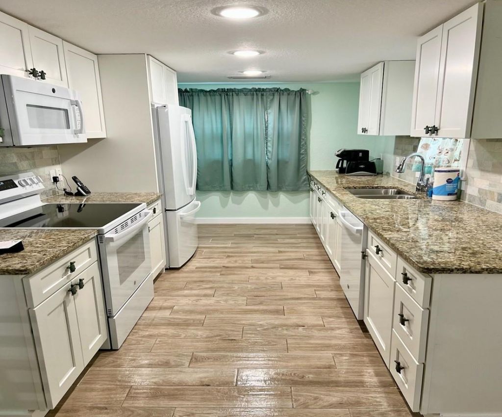 311 63rd Street, Holmes Beach, FL 34217 Photo