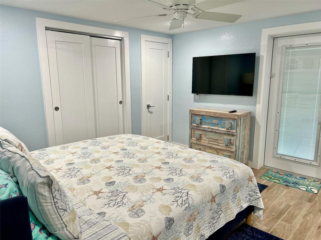 311 63rd Street, Holmes Beach, FL 34217 Photo