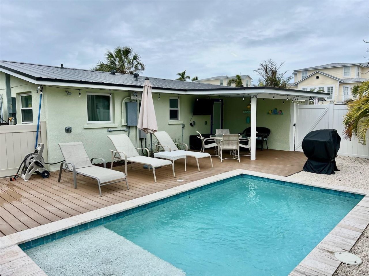 311 63rd Street, Holmes Beach, FL 34217 Photo
