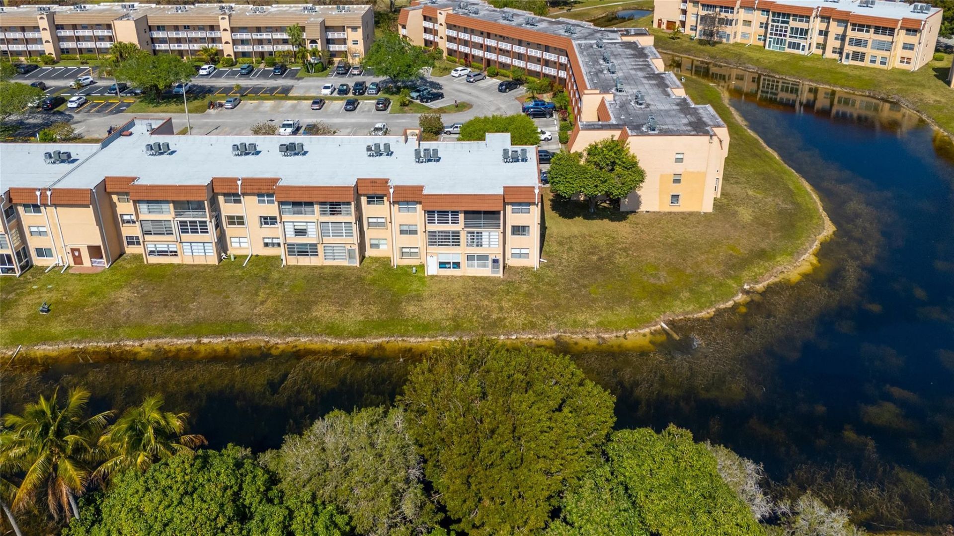 9350 Sunrise Lakes Boulevard, Unit 101, Sunrise, FL 33322 Photo