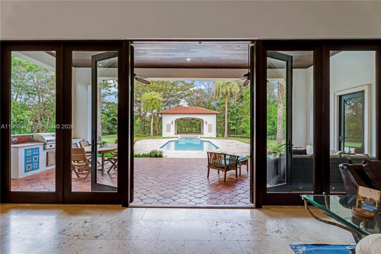 6991 SW 144th St, Palmetto Bay, FL 33158 Photo