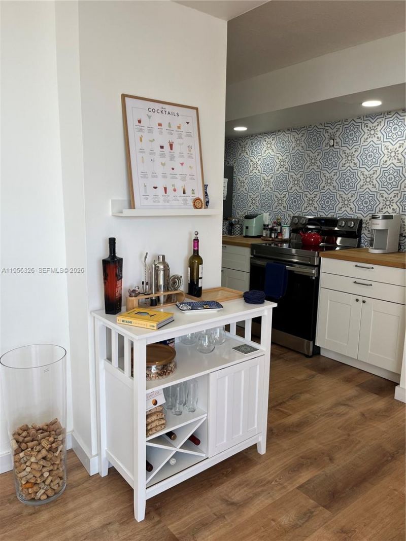 6917 Collins Ave, Unit 514, Miami Beach, FL 33141 Photo