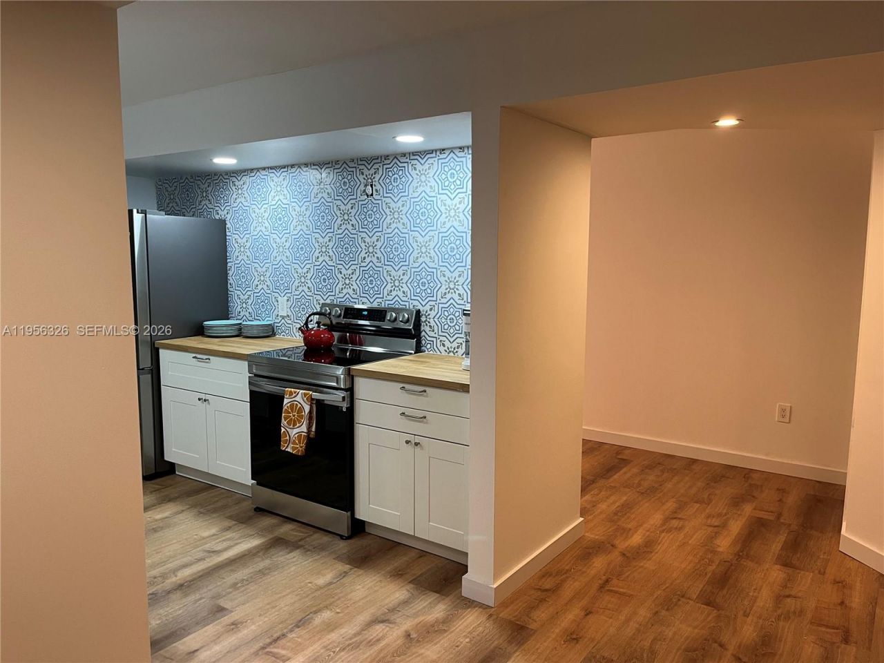 6917 Collins Ave, Unit 514, Miami Beach, FL 33141 Photo