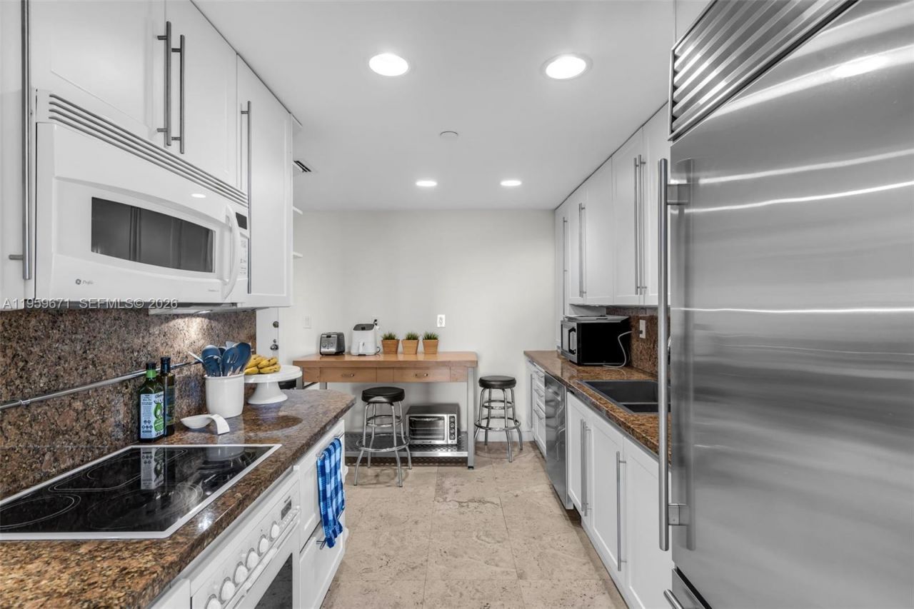 151 Crandon Blvd , Unit 802, Key Biscayne, FL 33149 Photo