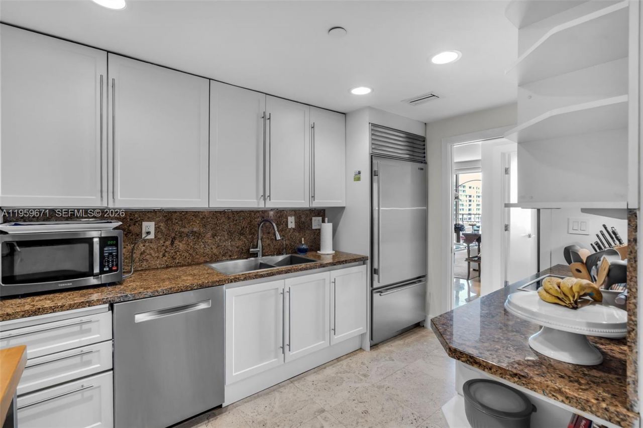 151 Crandon Blvd , Unit 802, Key Biscayne, FL 33149 Photo