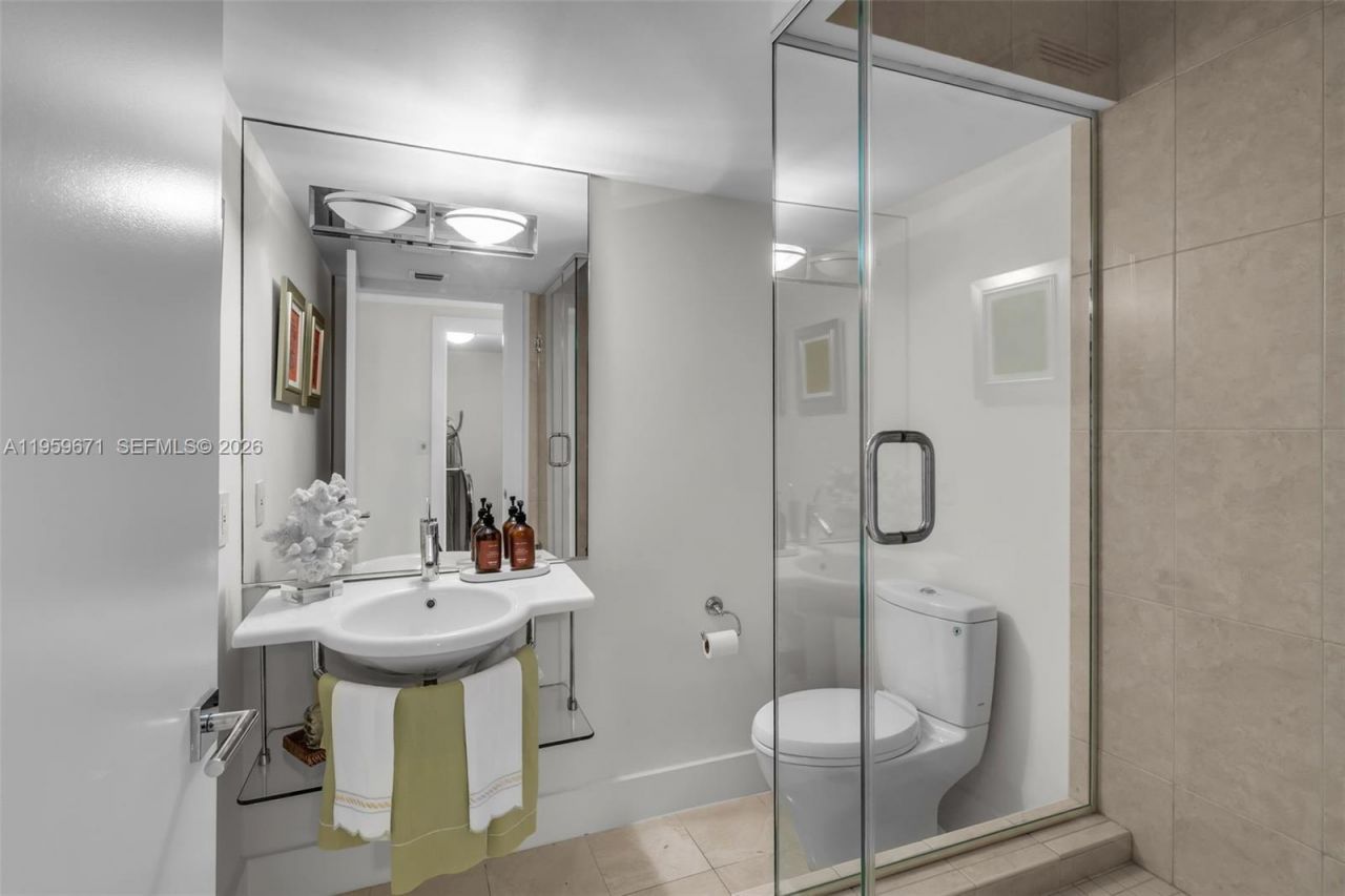 151 Crandon Blvd , Unit 802, Key Biscayne, FL 33149 Photo