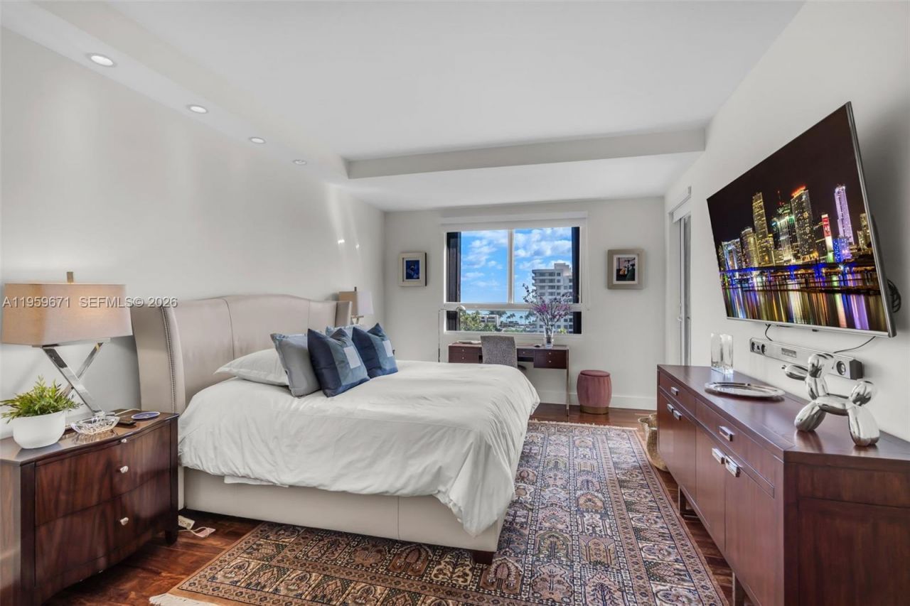 151 Crandon Blvd , Unit 802, Key Biscayne, FL 33149 Photo