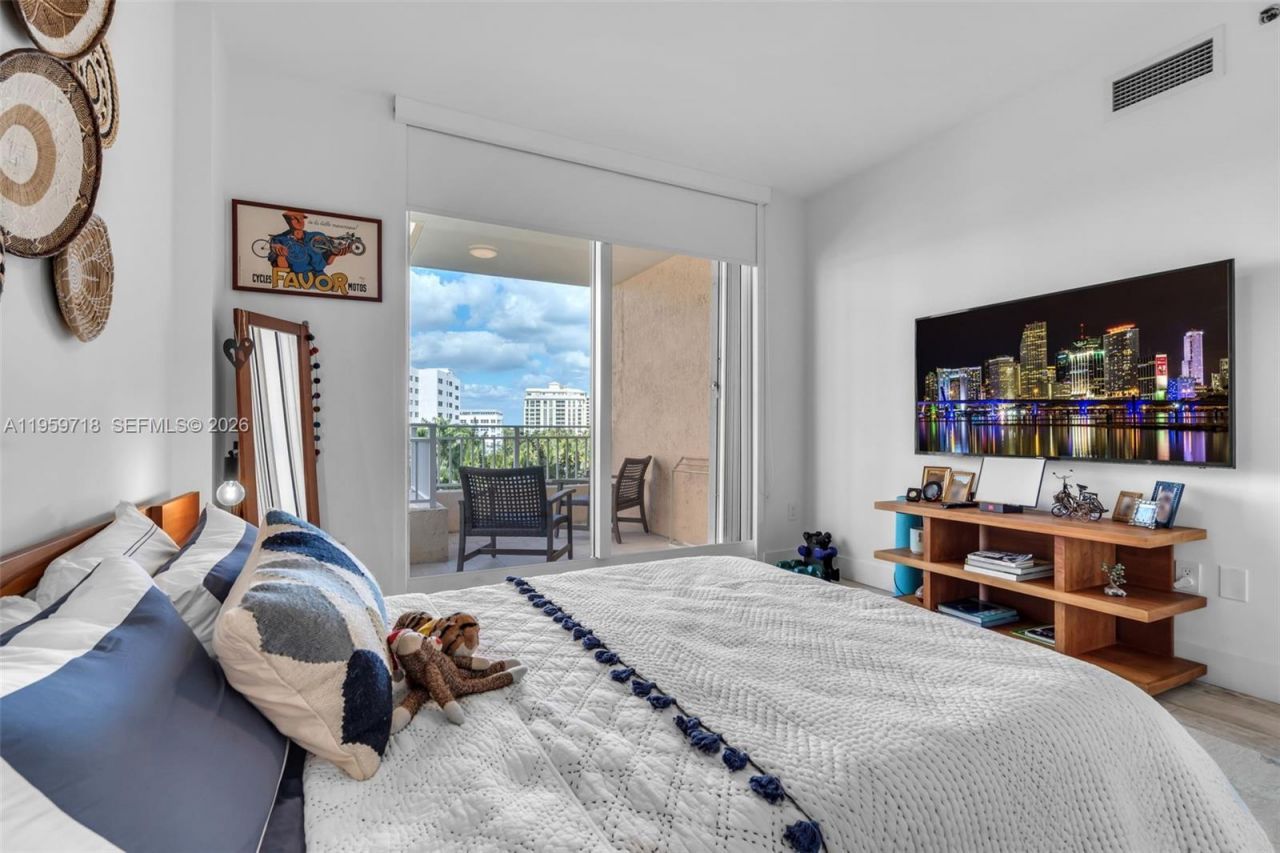 791 Crandon Blvd, Unit 501, Key Biscayne, FL 33149 Photo