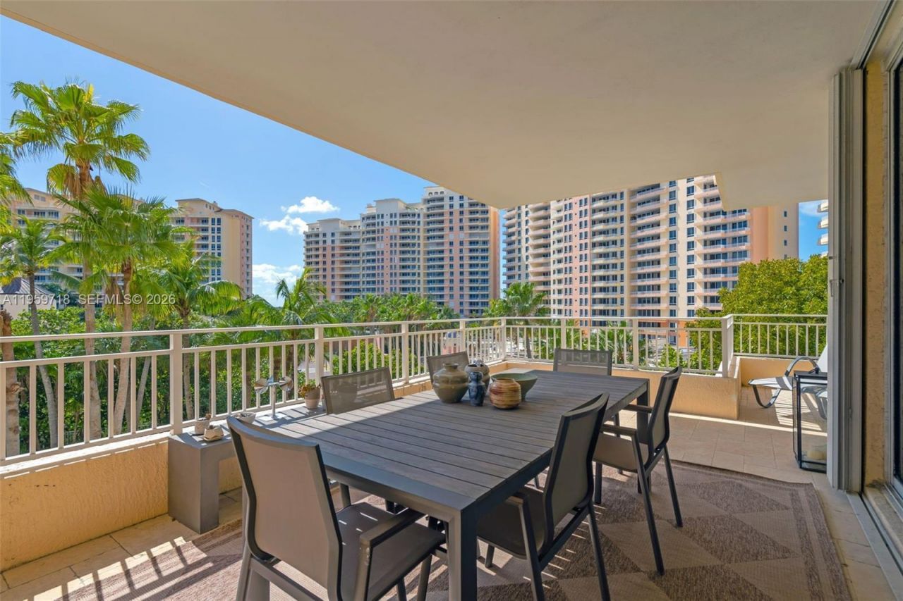 791 Crandon Blvd, Unit 501, Key Biscayne, FL 33149 Photo