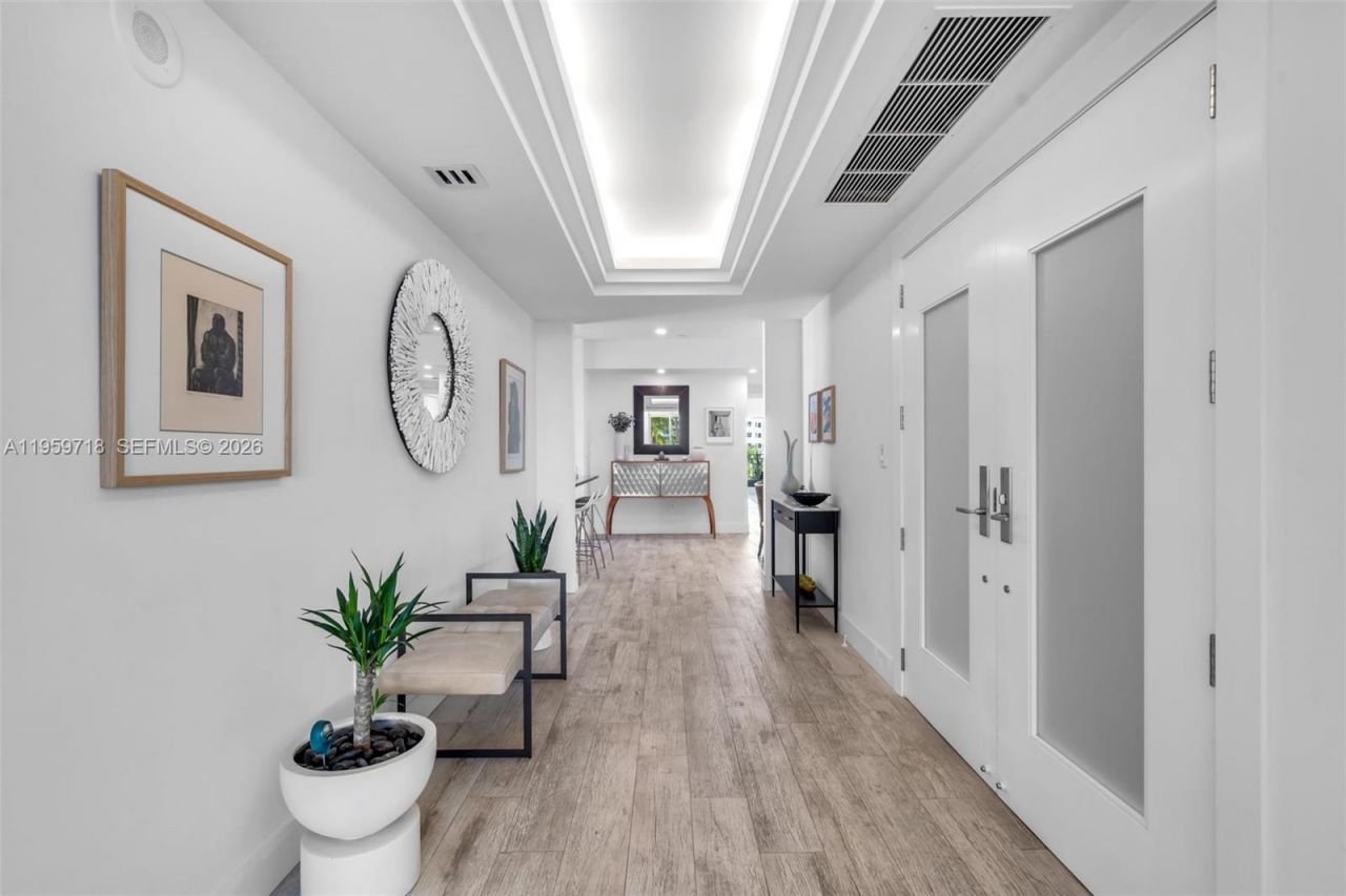 791 Crandon Blvd, Unit 501, Key Biscayne, FL 33149 Photo