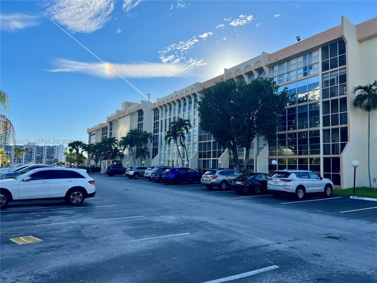 701 Three Islands Blvd, Unit 110, Hallandale Beach, FL 33009 Photo