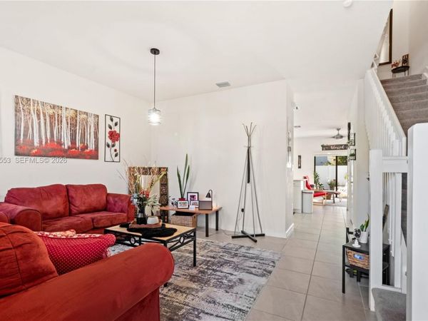 11438 W 34th Ct, Hialeah, FL 33018