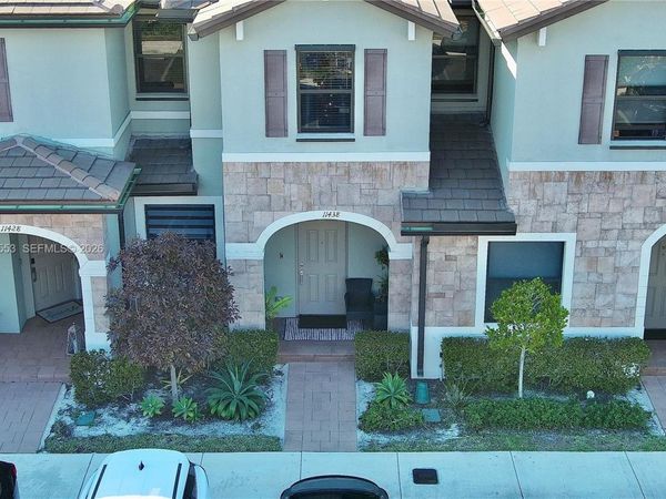 11438 W 34th Ct, Hialeah, FL 33018