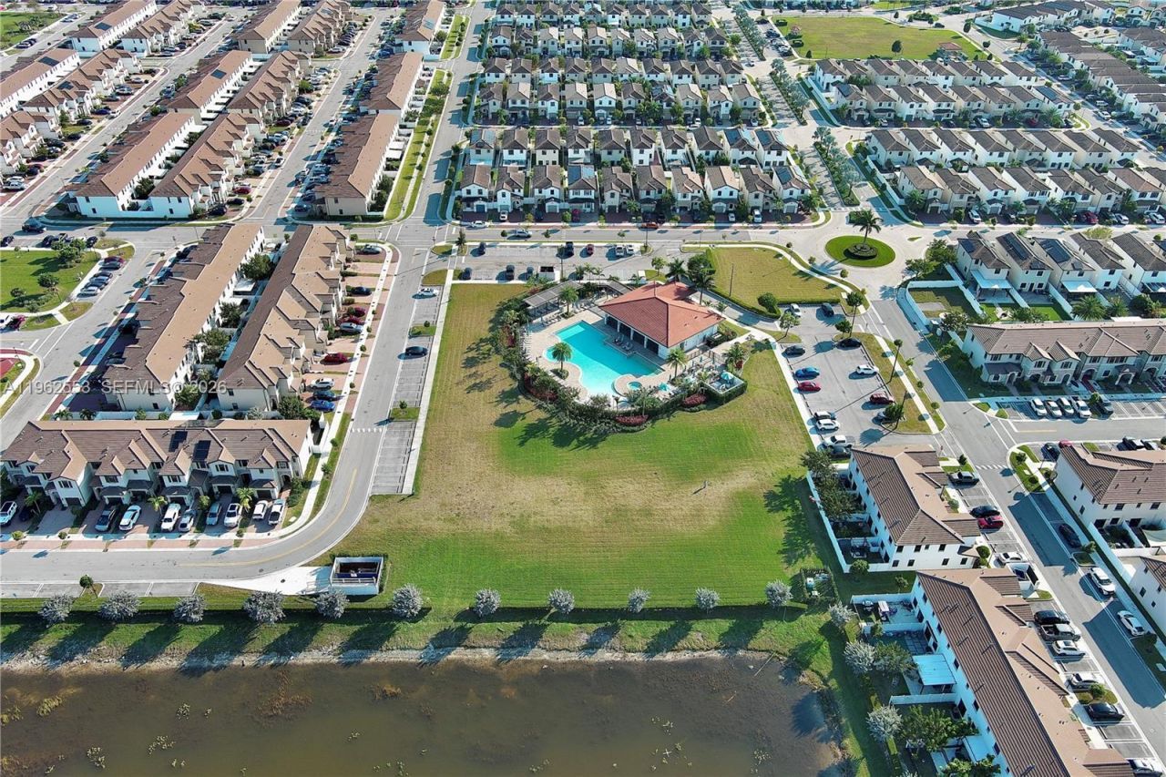 11438 W 34th Ct, Hialeah, FL 33018 Photo