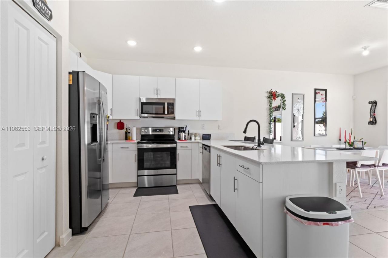 11438 W 34th Ct, Hialeah, FL 33018 Photo