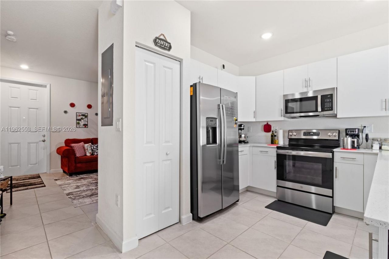 11438 W 34th Ct, Hialeah, FL 33018 Photo