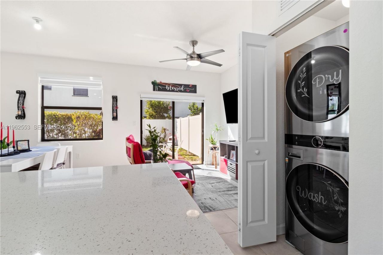 11438 W 34th Ct, Hialeah, FL 33018 Photo