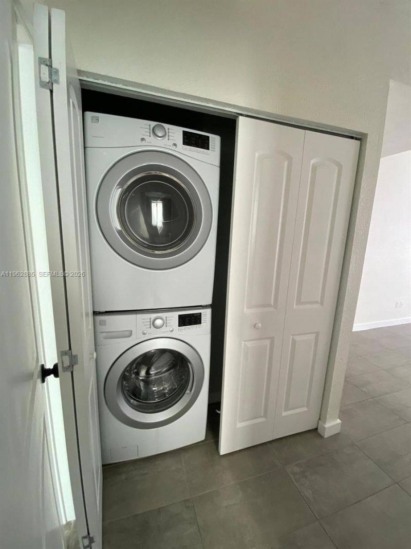 628 SW 16th Ave, Unit 204, Miami, FL 33135 Photo