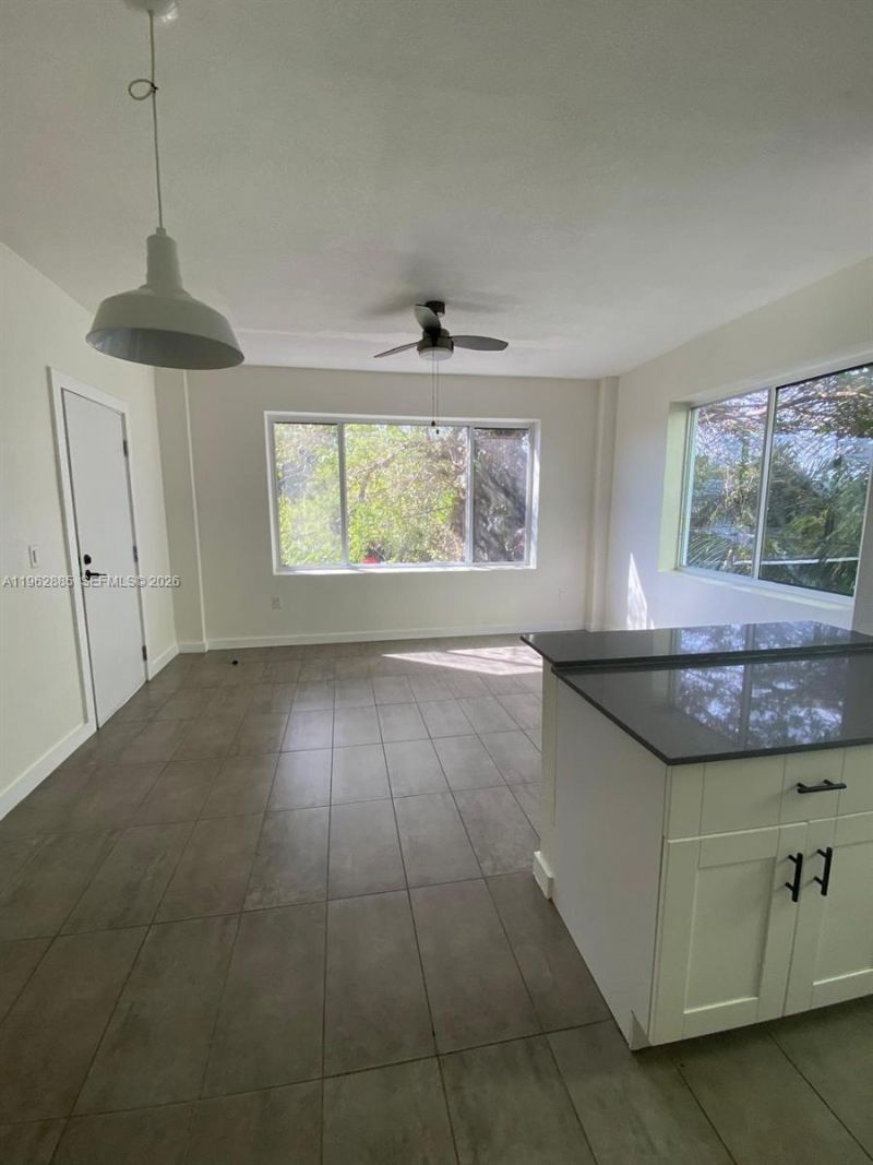 628 SW 16th Ave, Unit 204, Miami, FL 33135 Photo