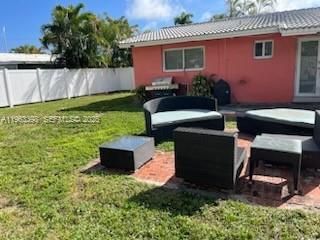 1413 NE 21st St, Unit 2, Wilton Manors, FL 33305 Photo