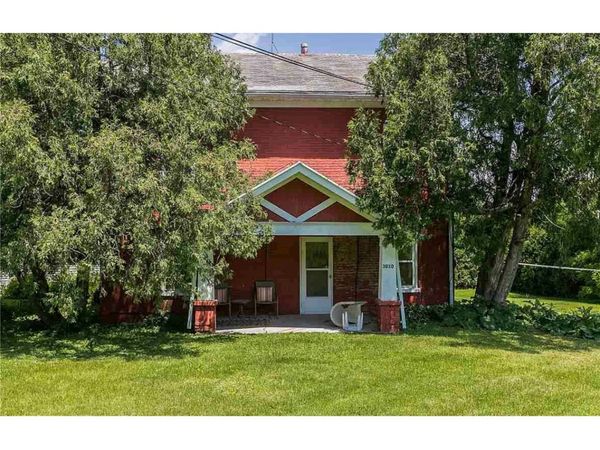 3010 Johnson Avenue NW, Cedar Rapids, IA 52405