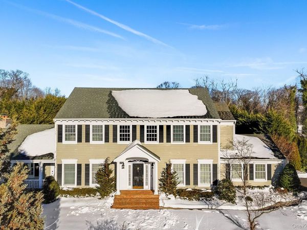 3 Ada Lane, Setauket, NY 11733