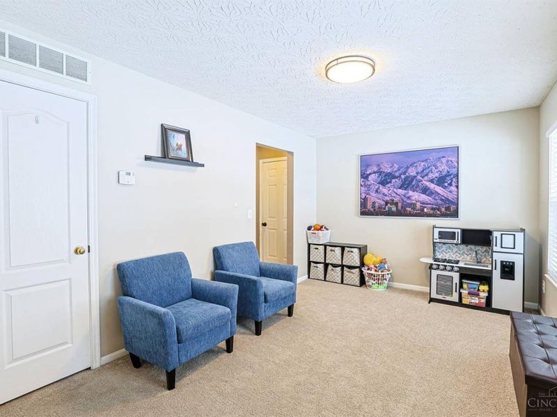 3573 S Heartwood Road, Amelia, OH 45102 Photo 11