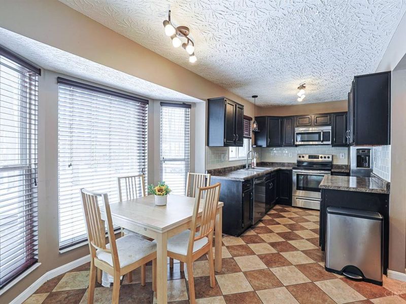 3573 S Heartwood Road, Amelia, OH 45102 Photo 14