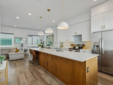 5018 Bryan Street, Unit 203, Dallas, TX 75206