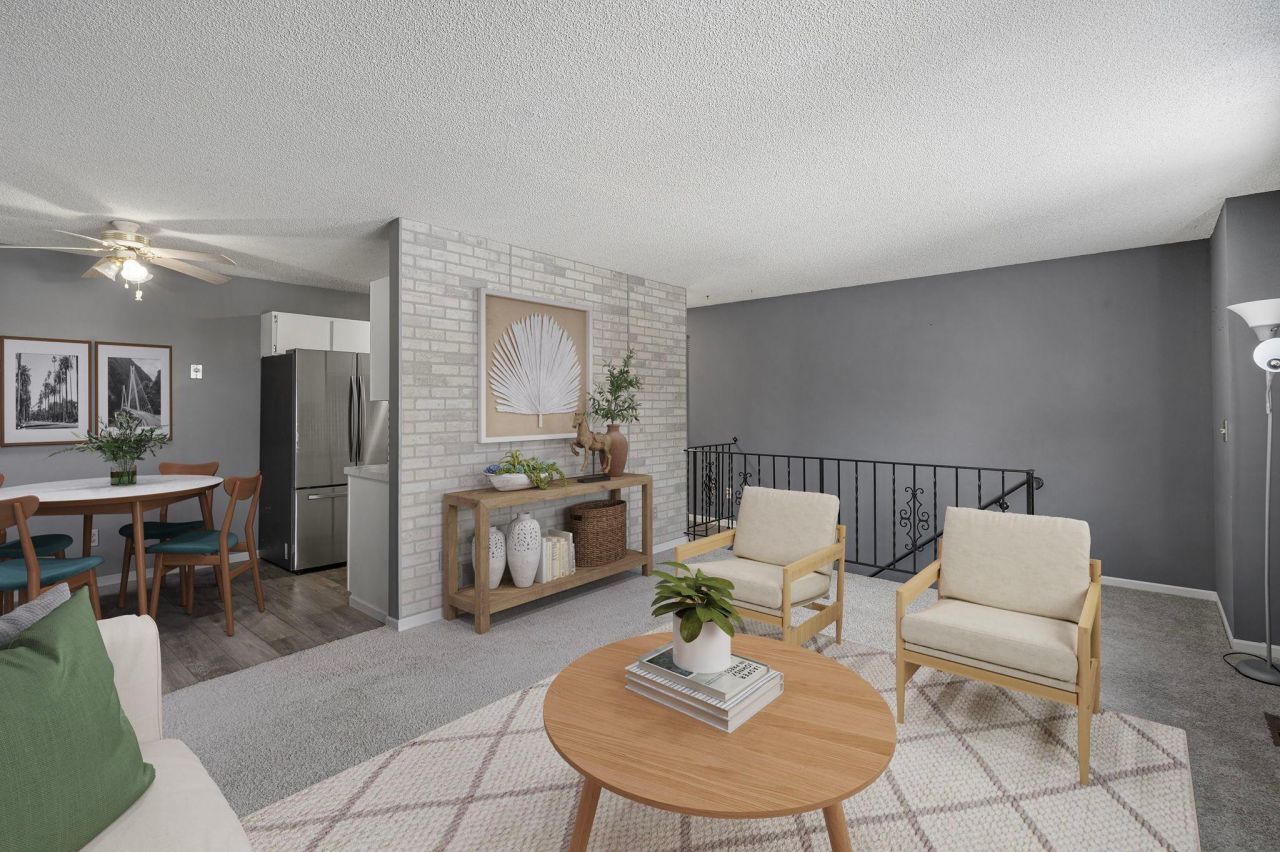 6608 83 Court N Brooklyn Park, MN 55445