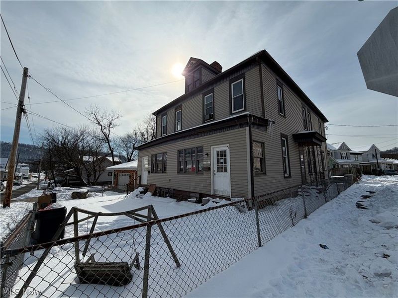 719/721 Hickory Street, Martins Ferry, OH 43935 Photo 1