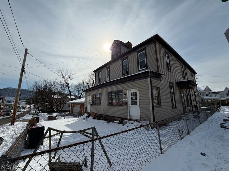 719/721 Hickory Street, Martins Ferry, OH 43935 Photo 2