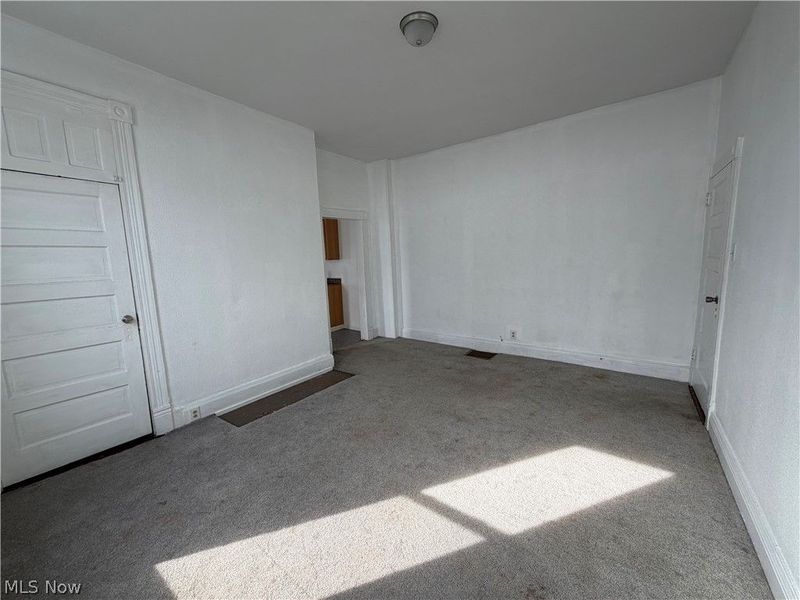 719/721 Hickory Street, Martins Ferry, OH 43935 Photo 7