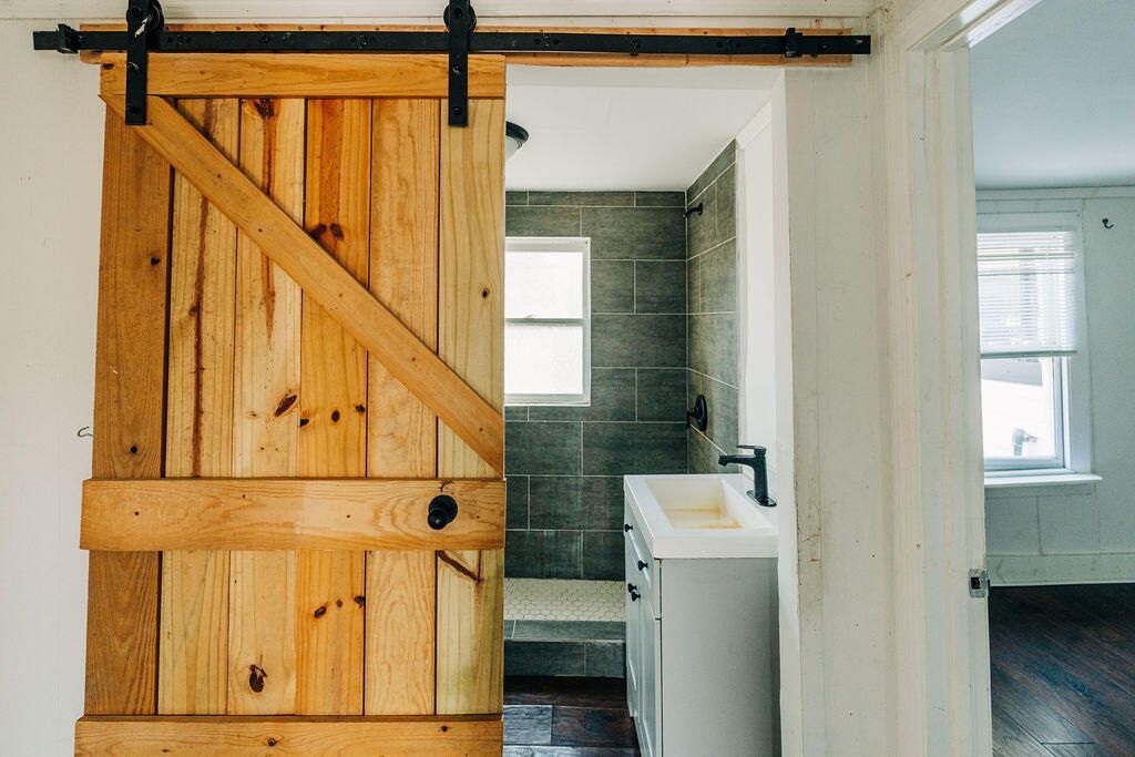 141 Nottingham Lane Photo 10