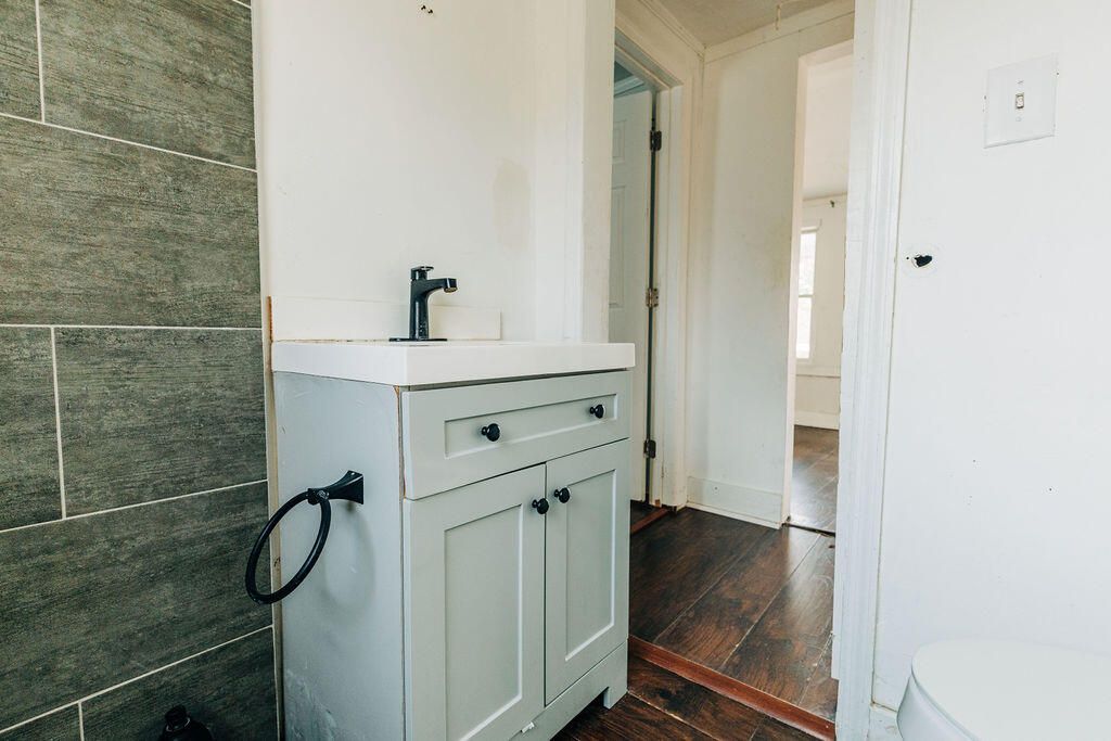 141 Nottingham Lane Photo 13