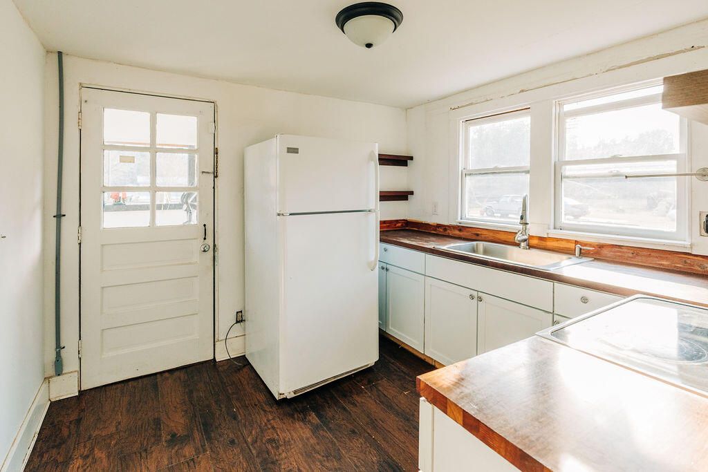 141 Nottingham Lane Photo 19